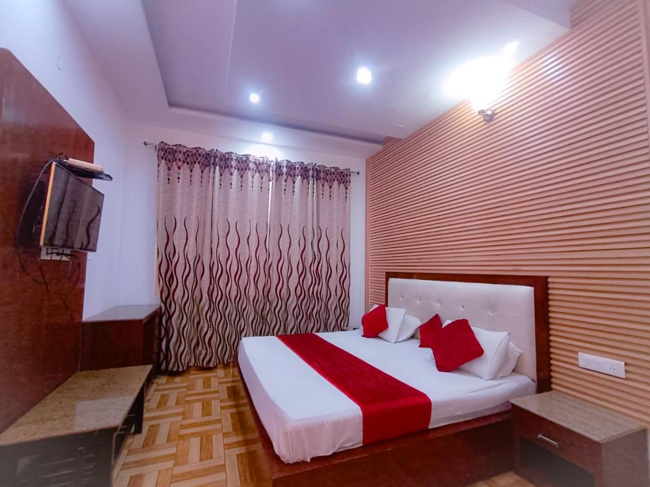 Hotel Snow Ark Inn, 戴尔豪斯 外观 照片