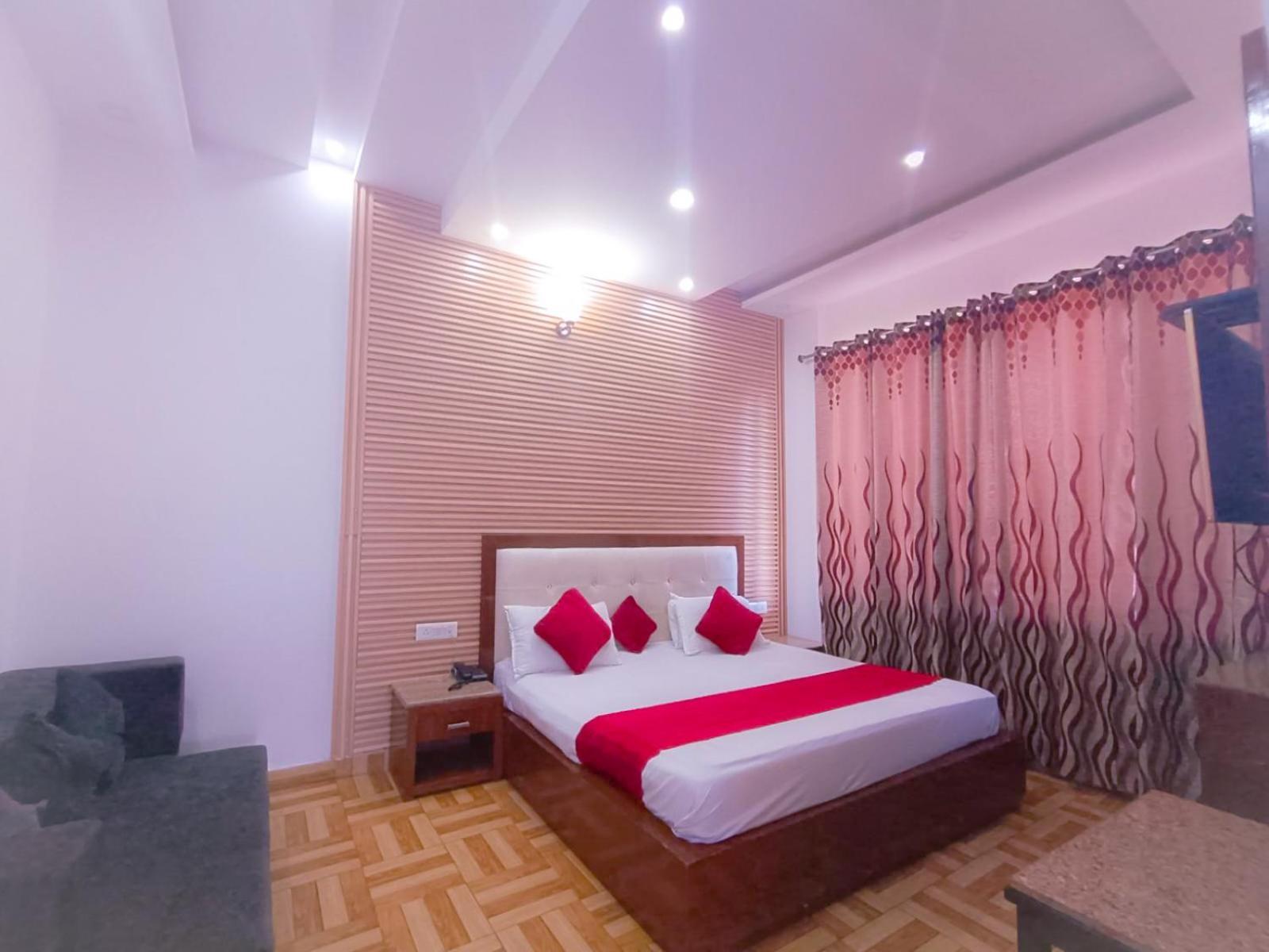 Hotel Snow Ark Inn, 戴尔豪斯 外观 照片